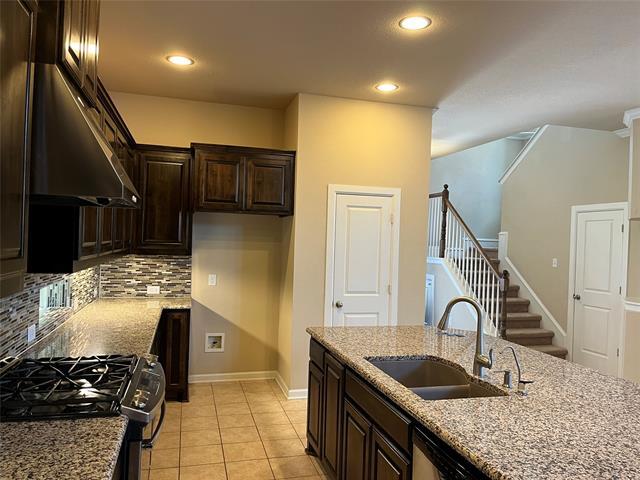 Building Photo - 1112 Amber Rose Way