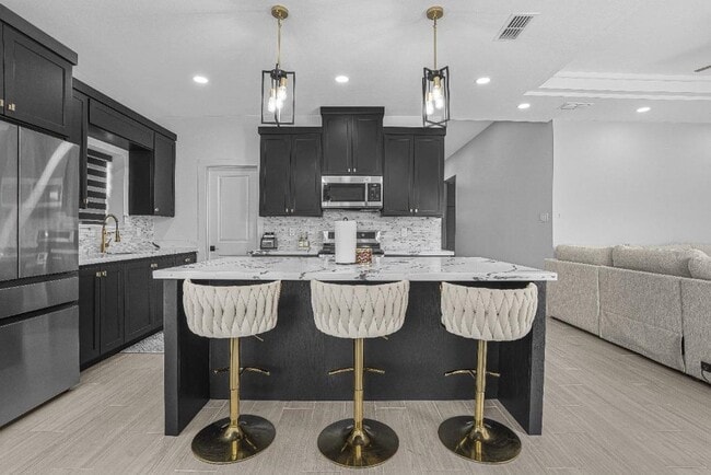 Building Photo - 1613 Coba Dr