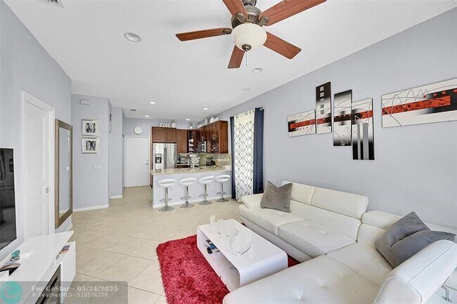 Building Photo - 5418 Sunseeker Blvd