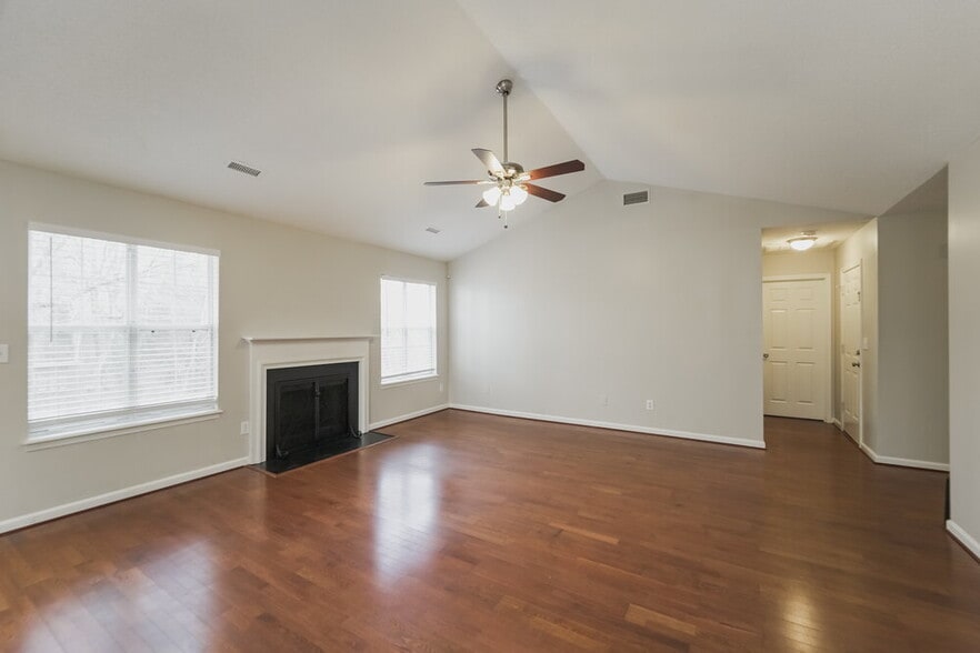 Building Photo - 9225 Merlot Ln