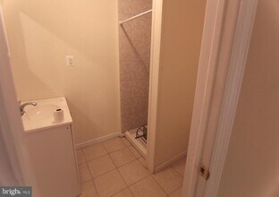 Building Photo - 1852 Willington St