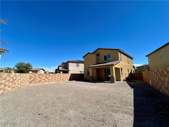 Building Photo - 839 Nova Heights St