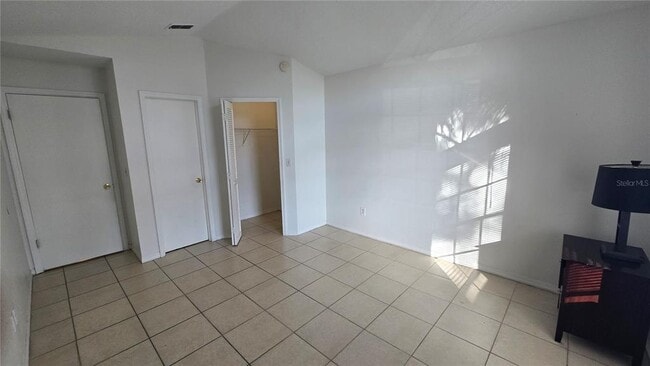 Building Photo - 4854 Kingston Cir