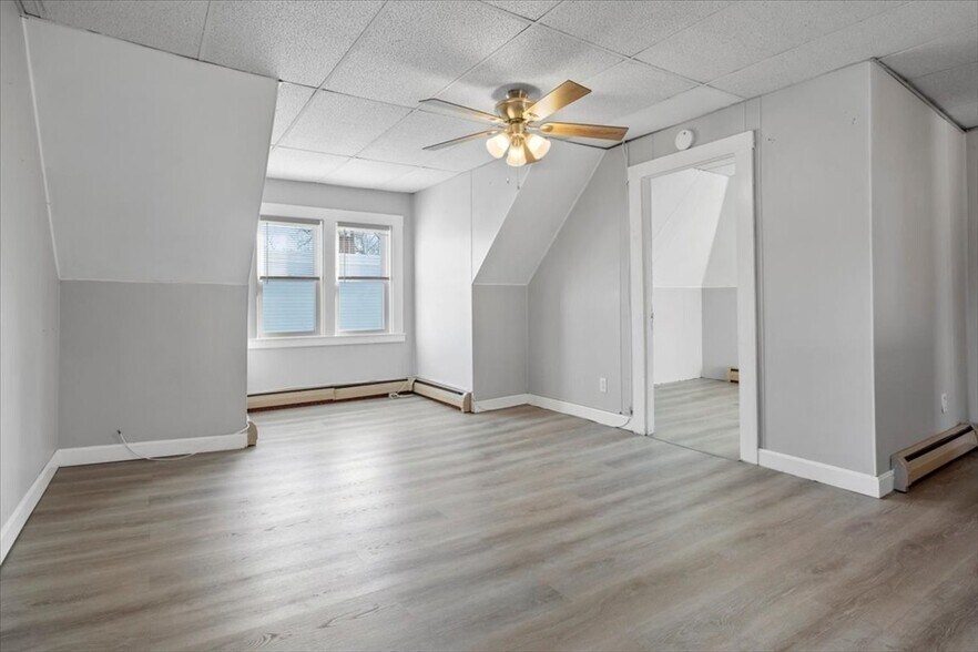 Building Photo - 53 Cranch St