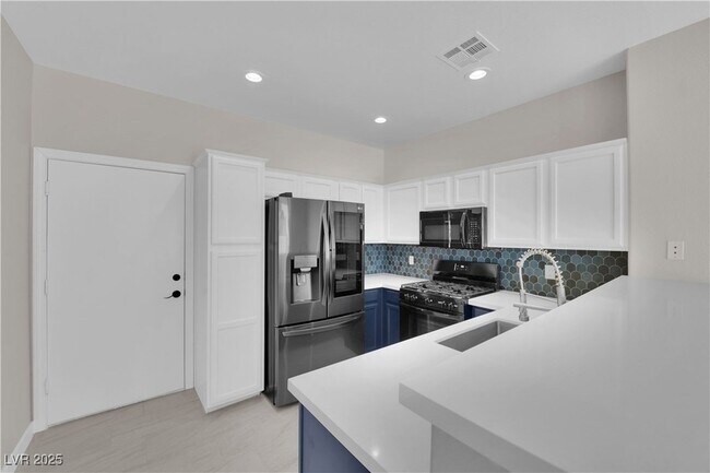 Building Photo - 8739 Villa Jeremiah Ln