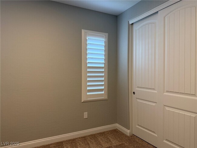 Building Photo - 304 Rezzo St