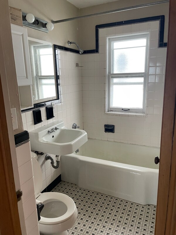 Building Photo - 3108 N Pierce St