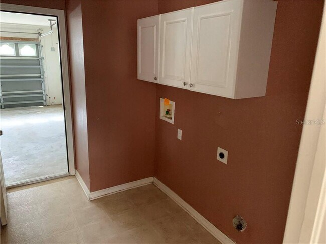 Building Photo - 10436 Frog Pond Dr