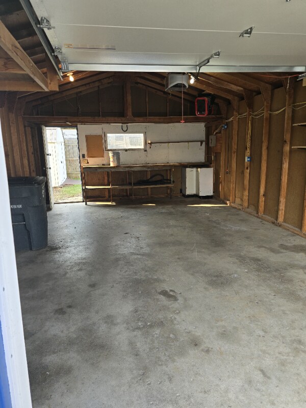 Building Photo - 120 Berthold St