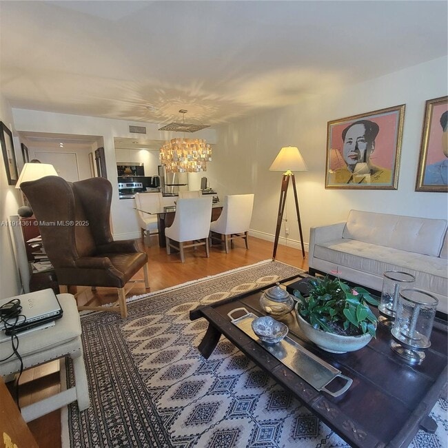 Building Photo - 8180 Geneva Ct