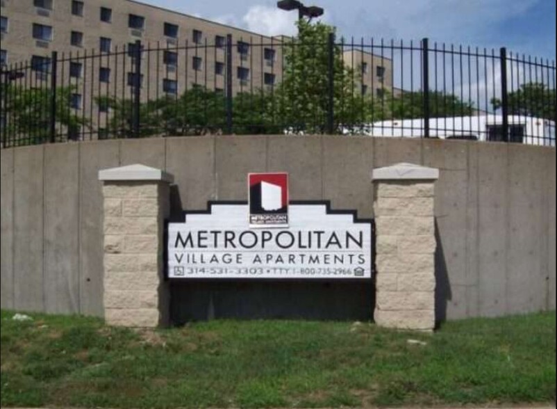 Primary Photo - Metropolitan Village Apartments - 55 + Years