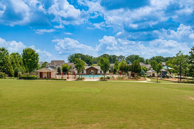 Building Photo - 6275 Bellmoore Park Ln