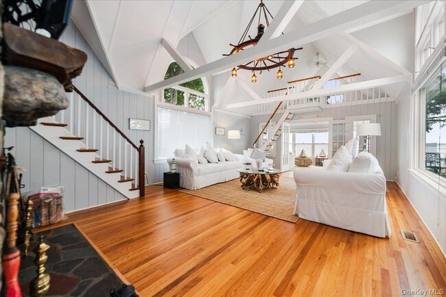 Building Photo - 100 W Shore Dr