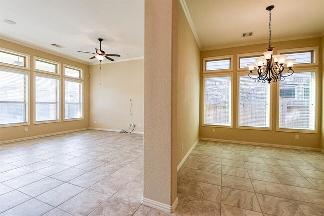 Building Photo - 21911 Avalon Queen Dr