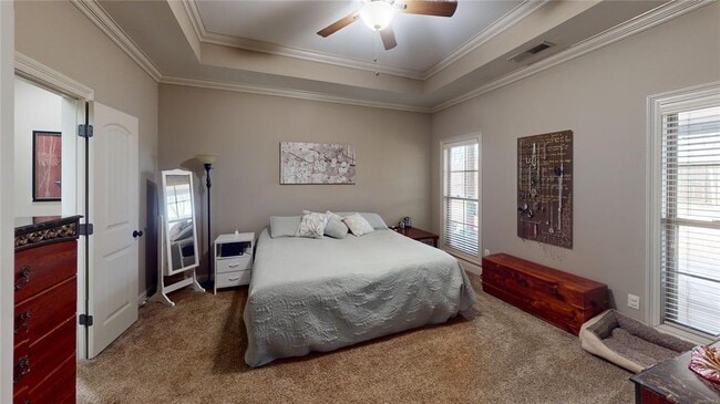 Building Photo - 150 Village Ct