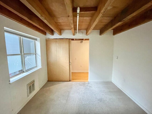 Building Photo - 175 Bluxome St