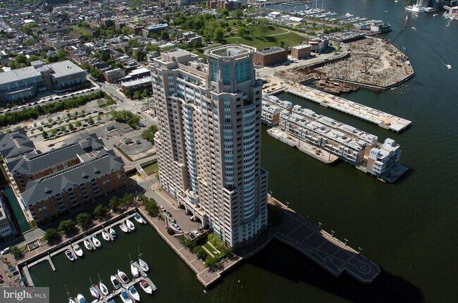 Building Photo - 100 Harborview Dr