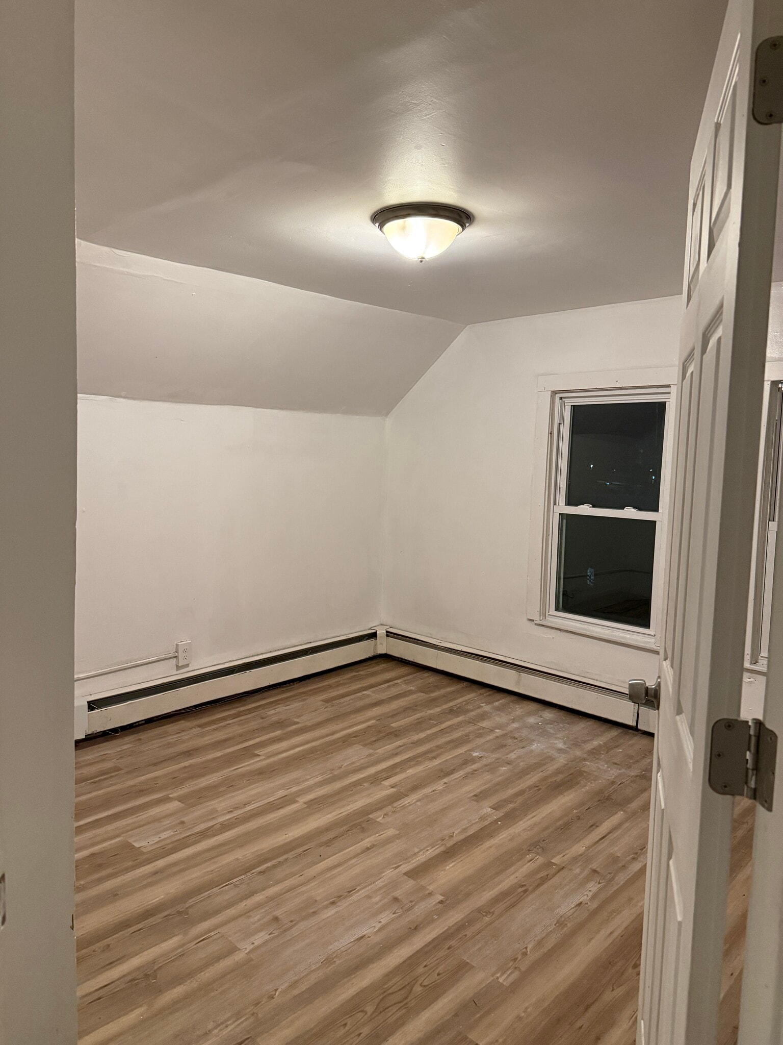 Building Photo - 103 Walnut St