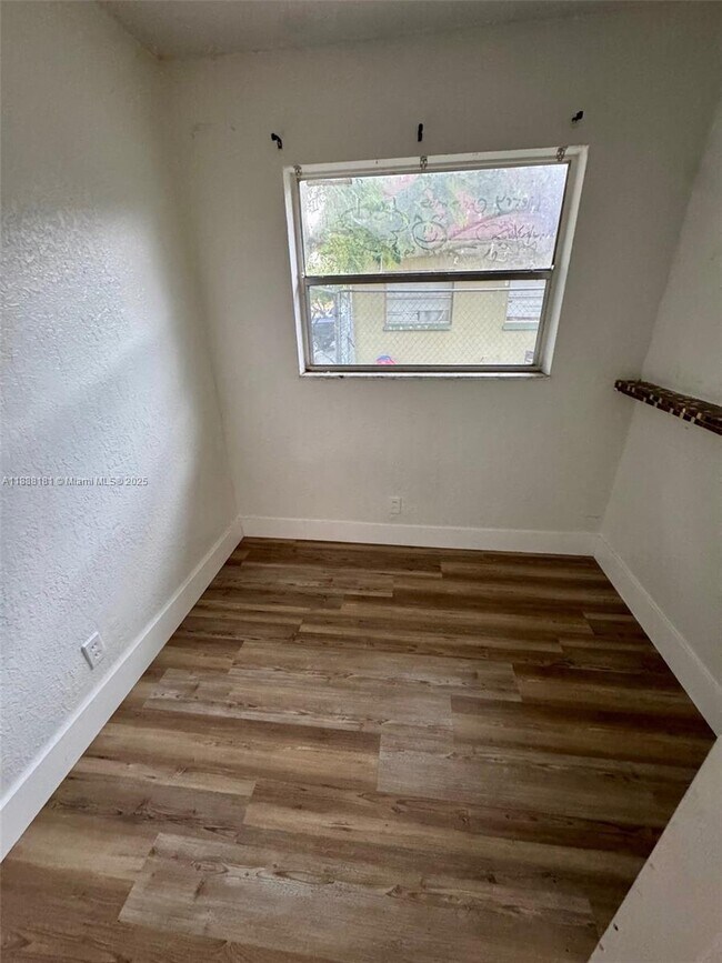 Building Photo - 7830 SW 10th St