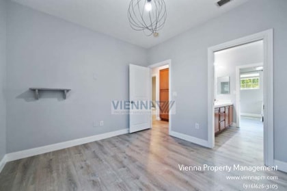 Building Photo - 5509 Sagehen Ct