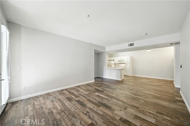 Building Photo - 41410 Juniper St