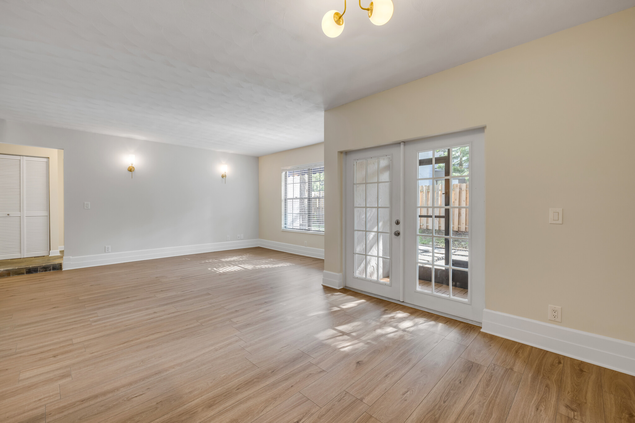 Building Photo - 1 Timberline Trl