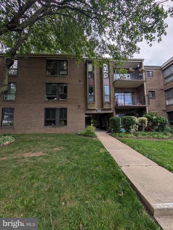 Building Photo - 3230 Spartan Rd
