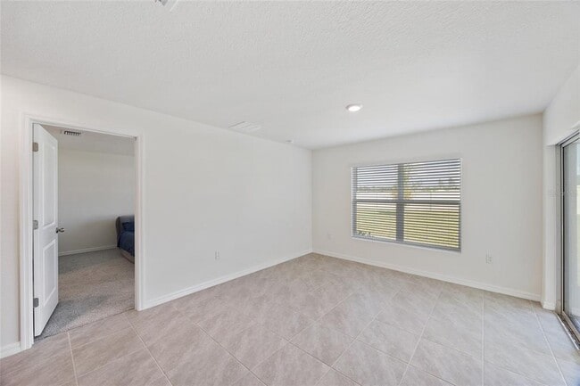 Building Photo - 11517 Timber Grv Ln