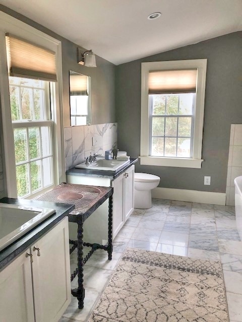 Master Bath - 512 13th St NW