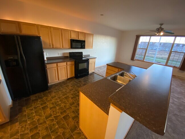 Building Photo - 5236 Sassafras Dr