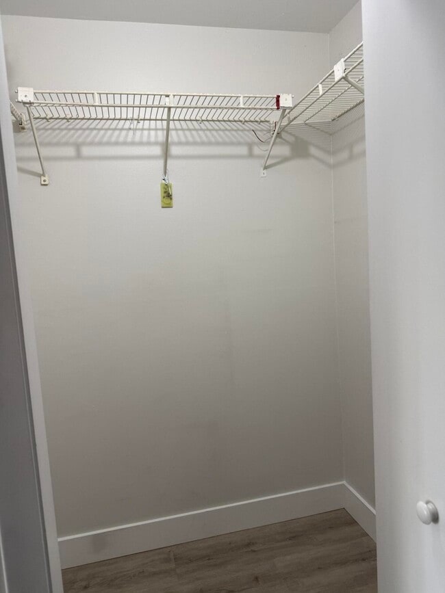 Building Photo - 1043 Coral Club Dr