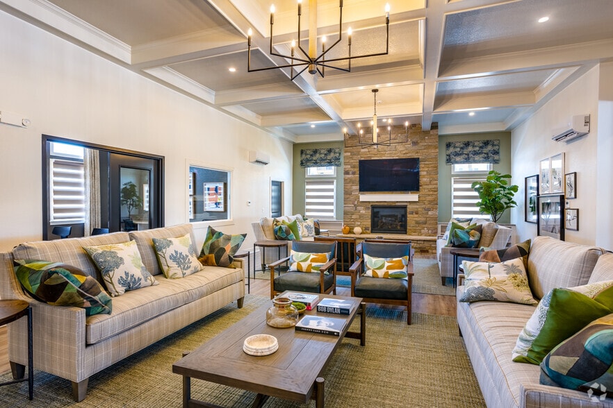 Clubhouse - Ledge Rock Apartments