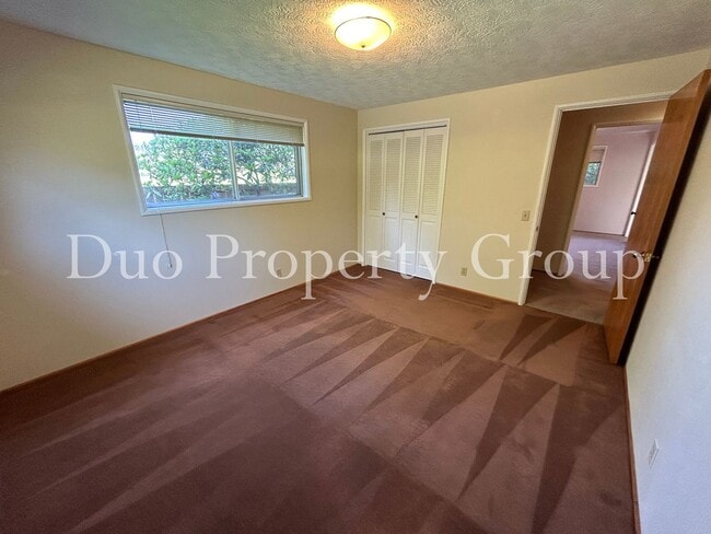 Building Photo - South Eugene Home by Kincaid Park