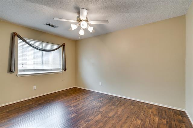 Building Photo - 3900 Oak Park Dr