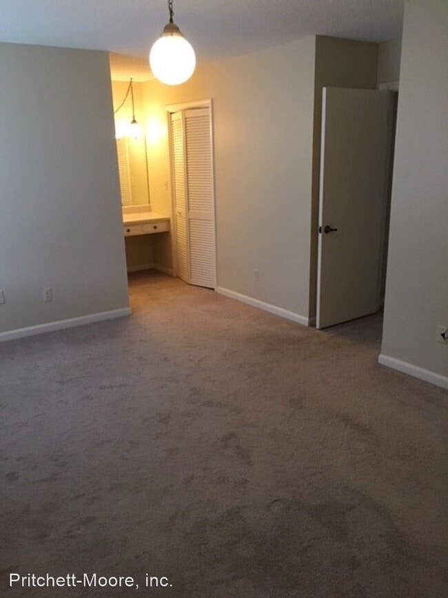 Building Photo - 3 br, 2.5 bath House - 148 Fox Run