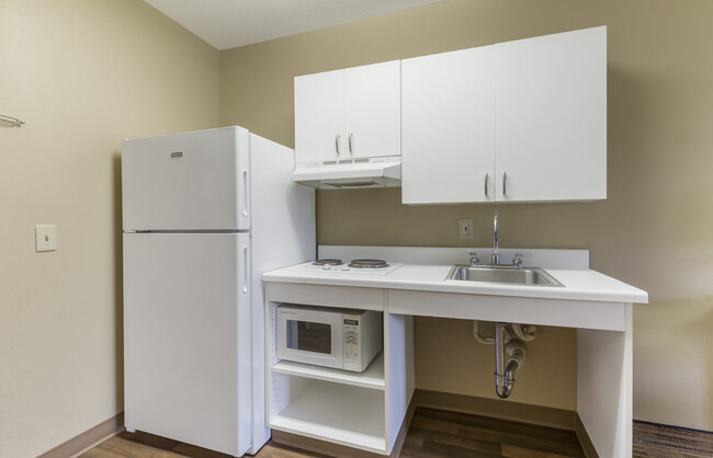 Building Photo - Furnished Studio-Baltimore - BWI Airport -...