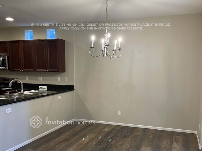 Building Photo - 10536 Danielson Ave