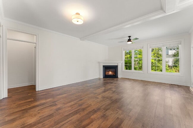 Building Photo - Spacious 5 Bedroom Home in Rountrey (Newmarket Section) – 3,555 Sq Ft – $4,350/mo