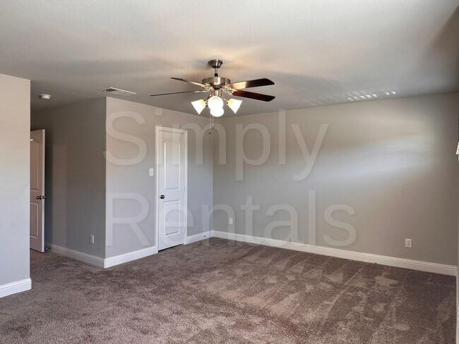Building Photo - 6801 Jade Dr