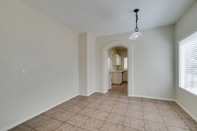 Building Photo - Charming 3-Bedroom Single-Story Home in Elkhorn!
