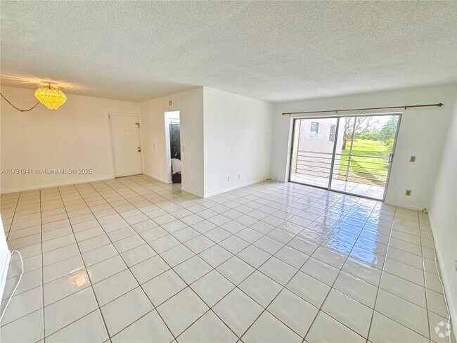 Building Photo - 2495 SW 82nd Ave