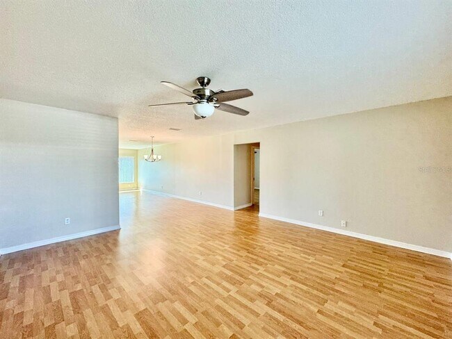 Building Photo - 3490 Mainlands Blvd S