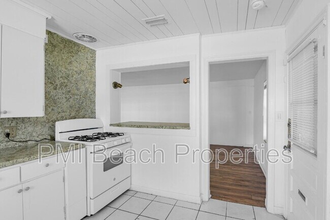 Building Photo - 522 18th St