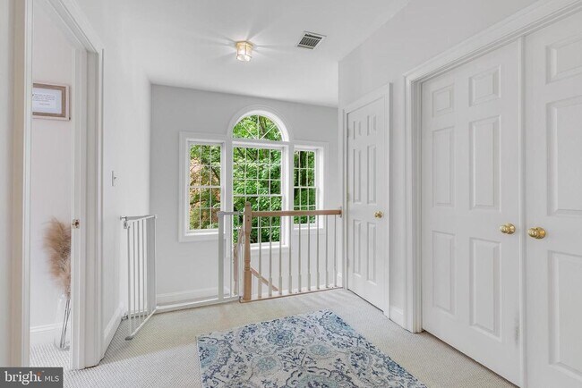 Building Photo - 11426 Summer House Ct