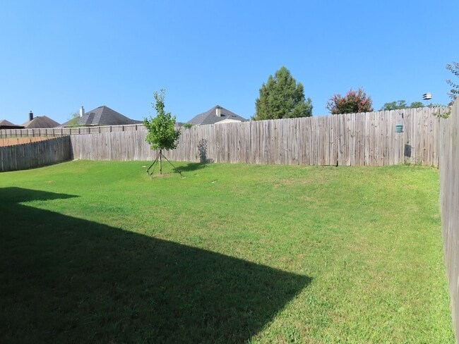 Building Photo - Beautiful 3 Bedroom, 2 Bath Home in South ...