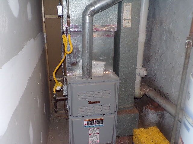 Building Photo - 1619 N 60th St