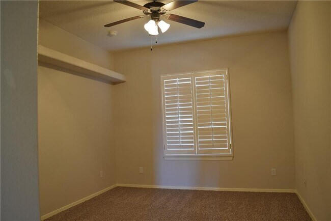 Building Photo - 6332 Franklin Vista Dr