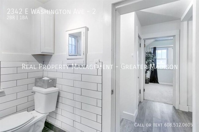 Building Photo - Modern, Urban 2 Bed Upper Floor Flat in Ce...