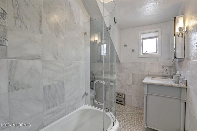 Building Photo - 402 Philadelphia Blvd