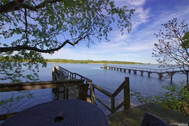 Building Photo - 435 Bryant Ave